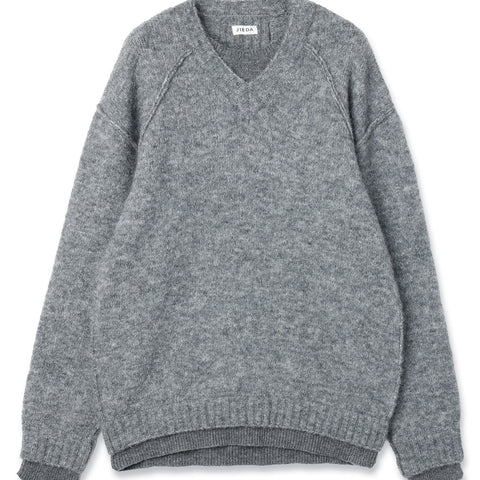 KNITWEAR